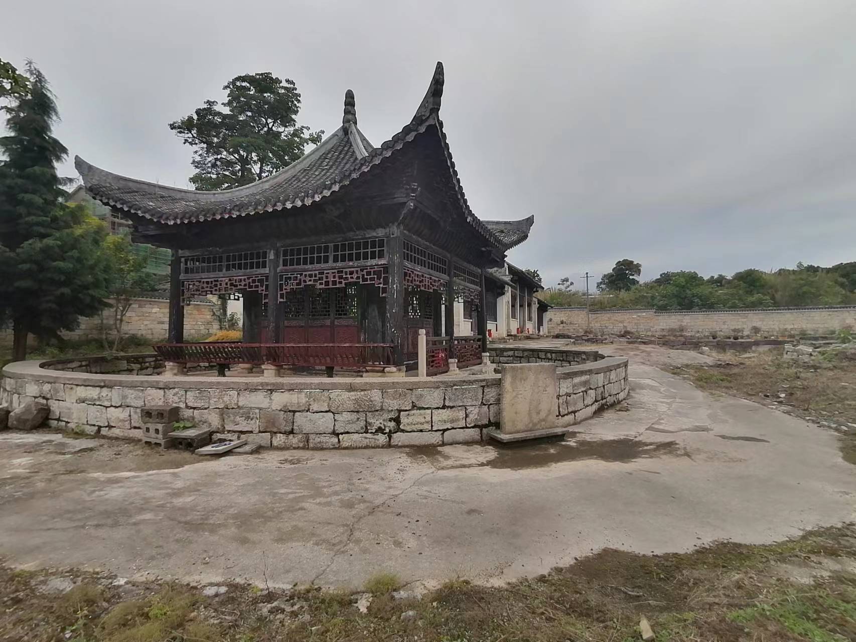 现存兴义府试院亭阁解疑 ——读志扎记